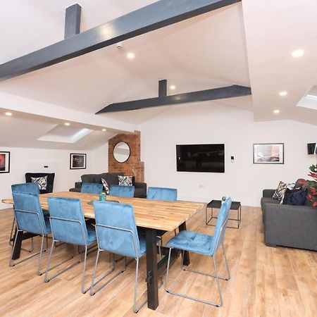 Concert Square Apartments By Happy Days Ливърпул Екстериор снимка