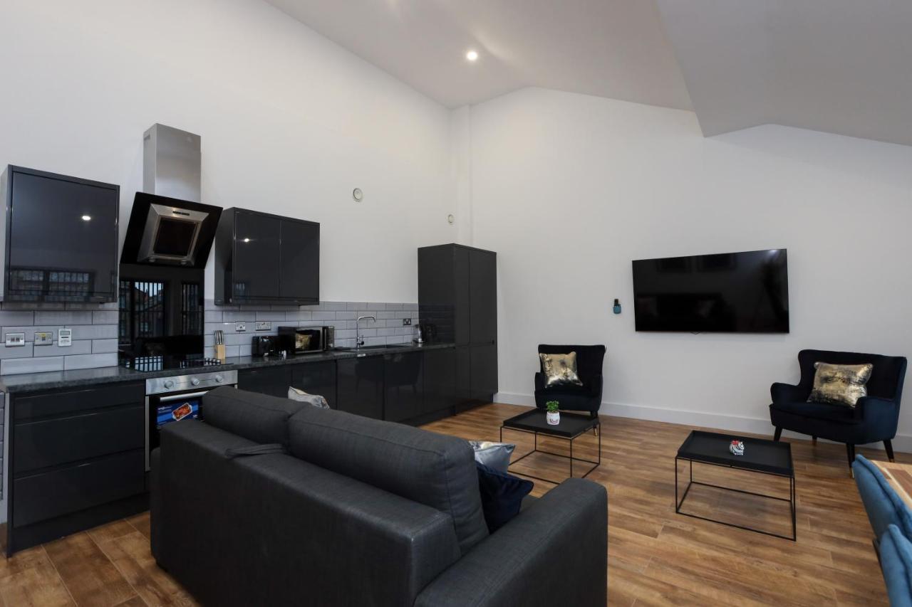 Concert Square Apartments By Happy Days Ливърпул Екстериор снимка
