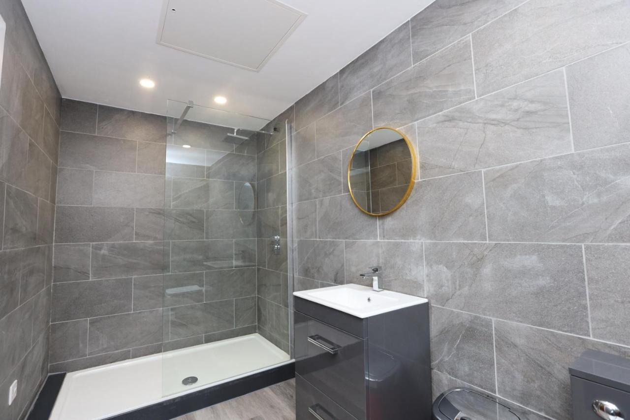 Concert Square Apartments By Happy Days Ливърпул Екстериор снимка