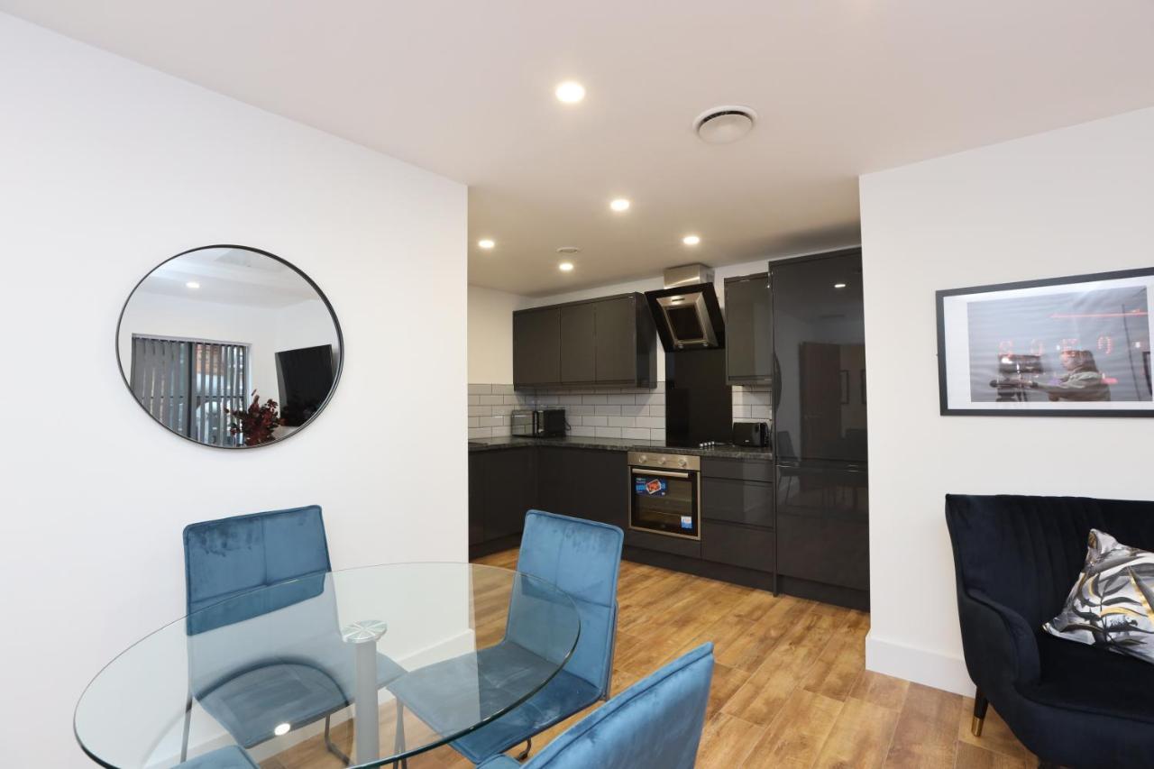 Concert Square Apartments By Happy Days Ливърпул Екстериор снимка