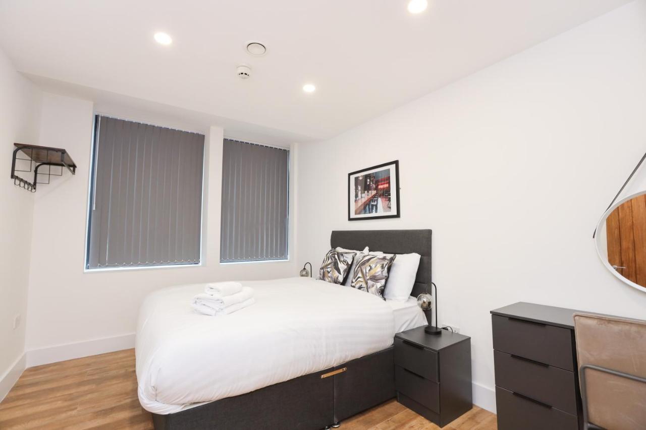 Concert Square Apartments By Happy Days Ливърпул Екстериор снимка